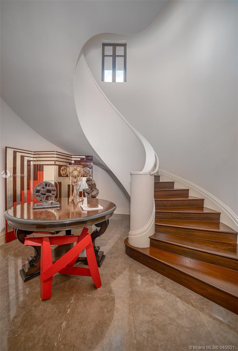 9 Harbor Point Key Biscayne, FL 33149 - Photo 20 of 33