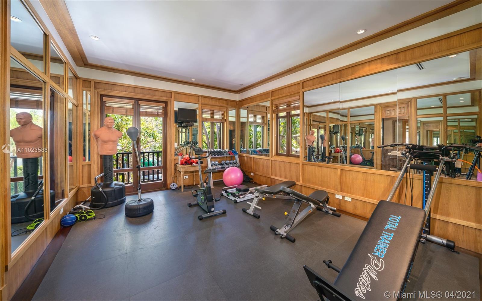 9 Harbor Point Key Biscayne, FL 33149 - Photo 25 of 33