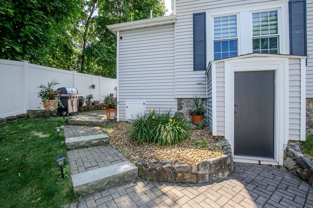 3 Topping Road Andover, MA 01810 - Photo 6 of 35 Gallery Image 6