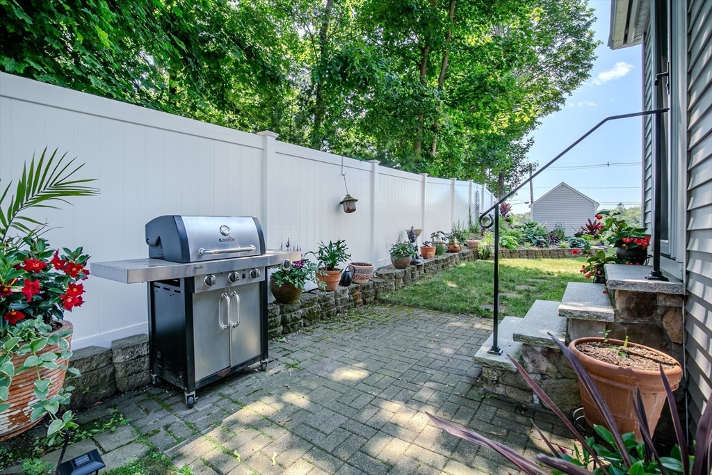 3 Topping Road Andover, MA 01810 - Photo 7 of 35 Gallery Image 7