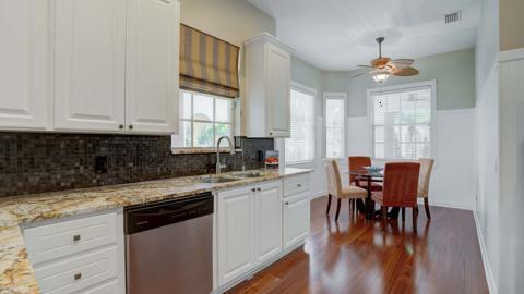 208 Florence Drive Jupiter, FL 33458 - Photo 30 of 58 41