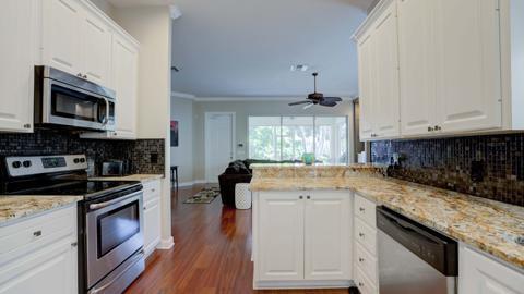 208 Florence Drive Jupiter, FL 33458 - Photo 38 of 58 50