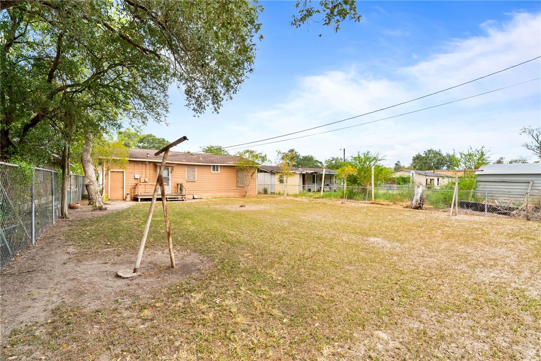 722 Hickey Street Alice, TX 78332 - Photo 16 of 17