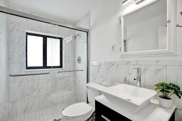 $2,000 | 2506 Northeast 16th Avenue, Wilton Manors, FL 33305