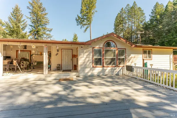 $350,000 | 2301 N Road, Laytonville, CA 95454
