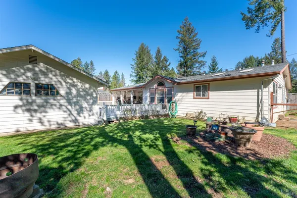 $350,000 | 2301 N Road, Laytonville, CA 95454