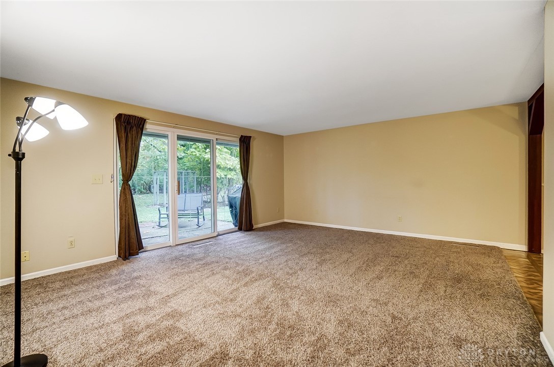 6612 Hemingway Road Huber Heights, OH 45424 - Photo 16 of 35