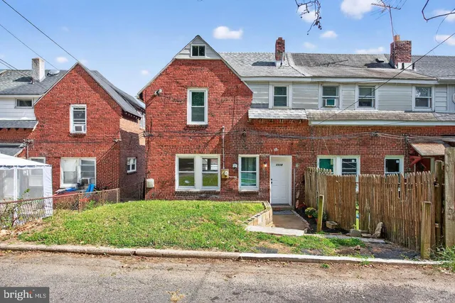 $1,900 | 1118 Sterling Avenue, Linwood, PA 19061