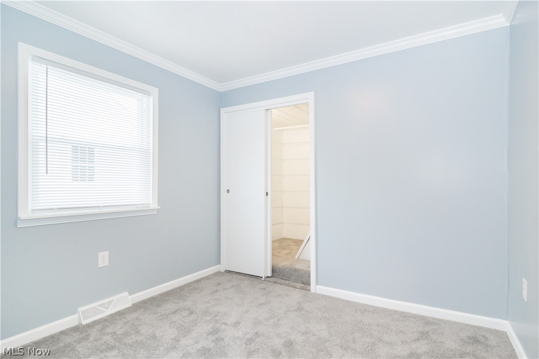 12381 Ridge Road North Royalton, OH 44133 - Photo 12 of 35