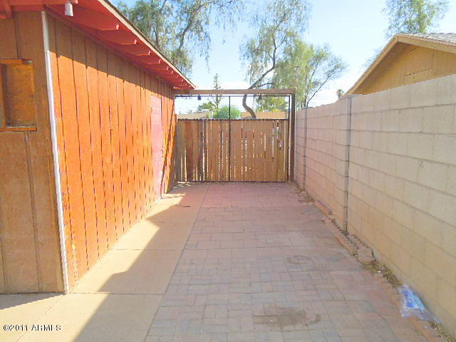 3938 West Bethany Home Road Phoenix, AZ 85019 - Photo 10 of 17 RV-Gate1