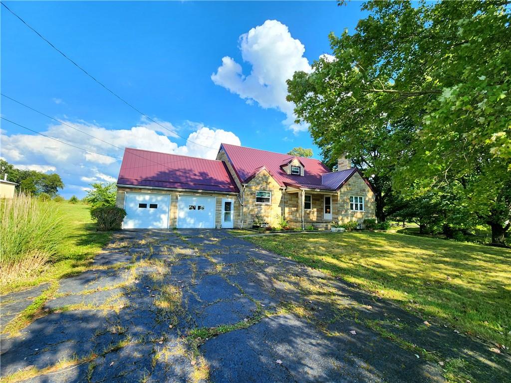 4114 Seneca Road Sharpsville, PA 16150 - Photo 2 of 31 Gallery Image 2