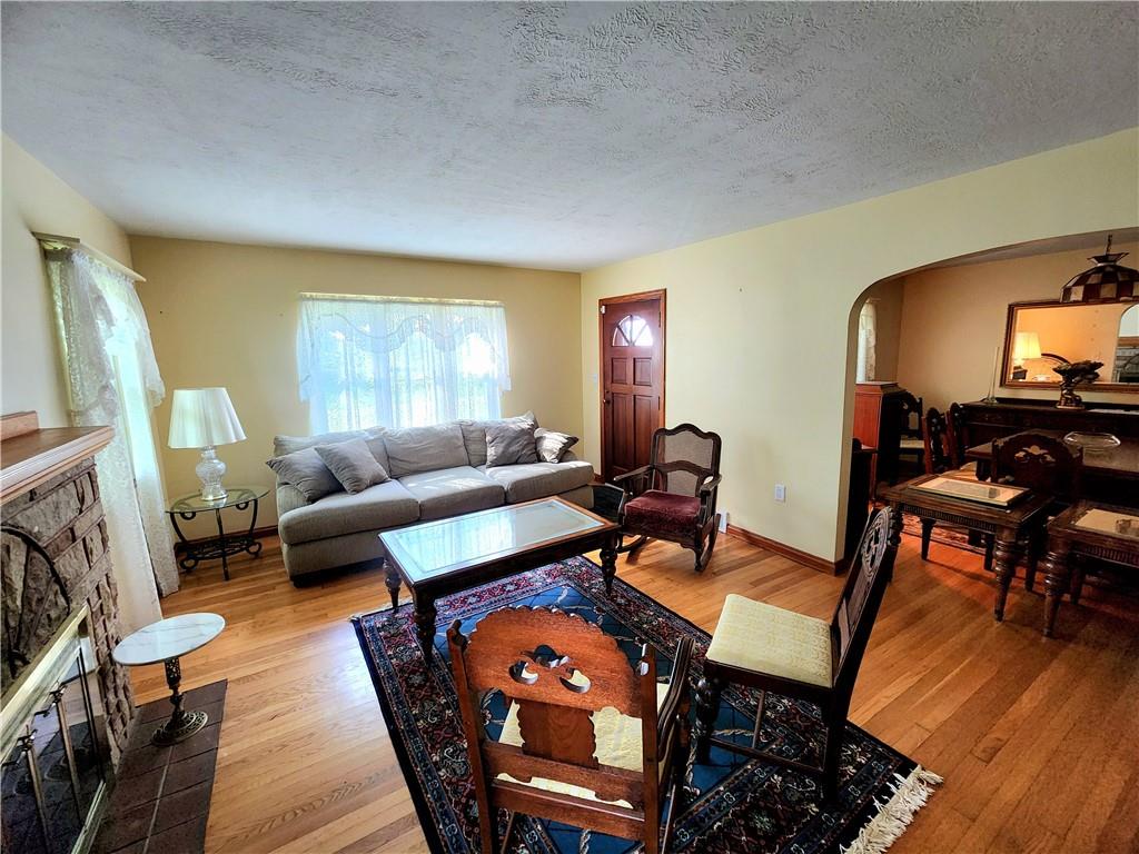 4114 Seneca Road Sharpsville, PA 16150 - Photo 6 of 31 Gallery Image 6
