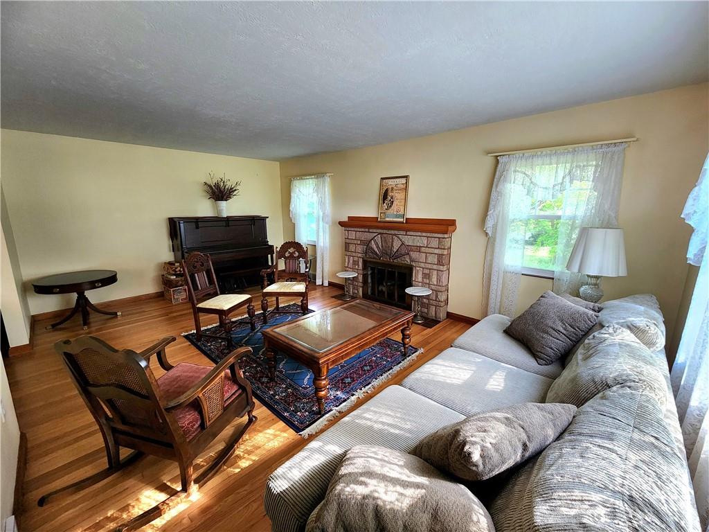 4114 Seneca Road Sharpsville, PA 16150 - Photo 7 of 31 Gallery Image 7