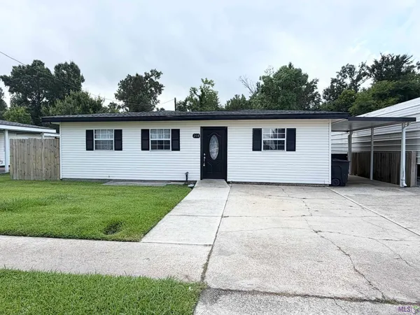 $109,900 | 208 Hidalgo Drive, Houma, LA 70363