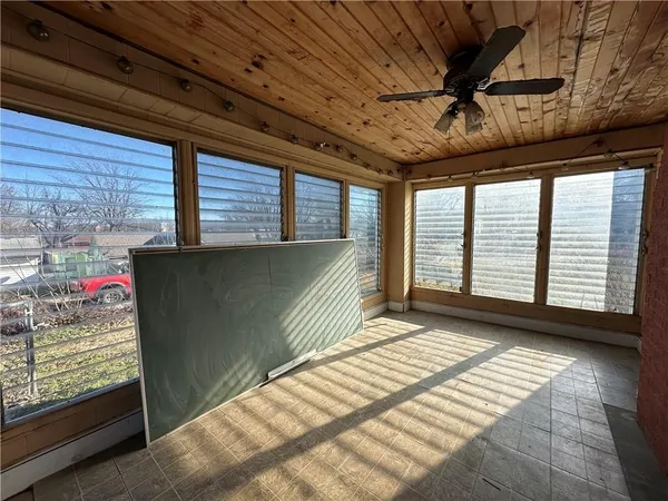 $189,000 | 1922 Main Street, Lexington, MO 64067