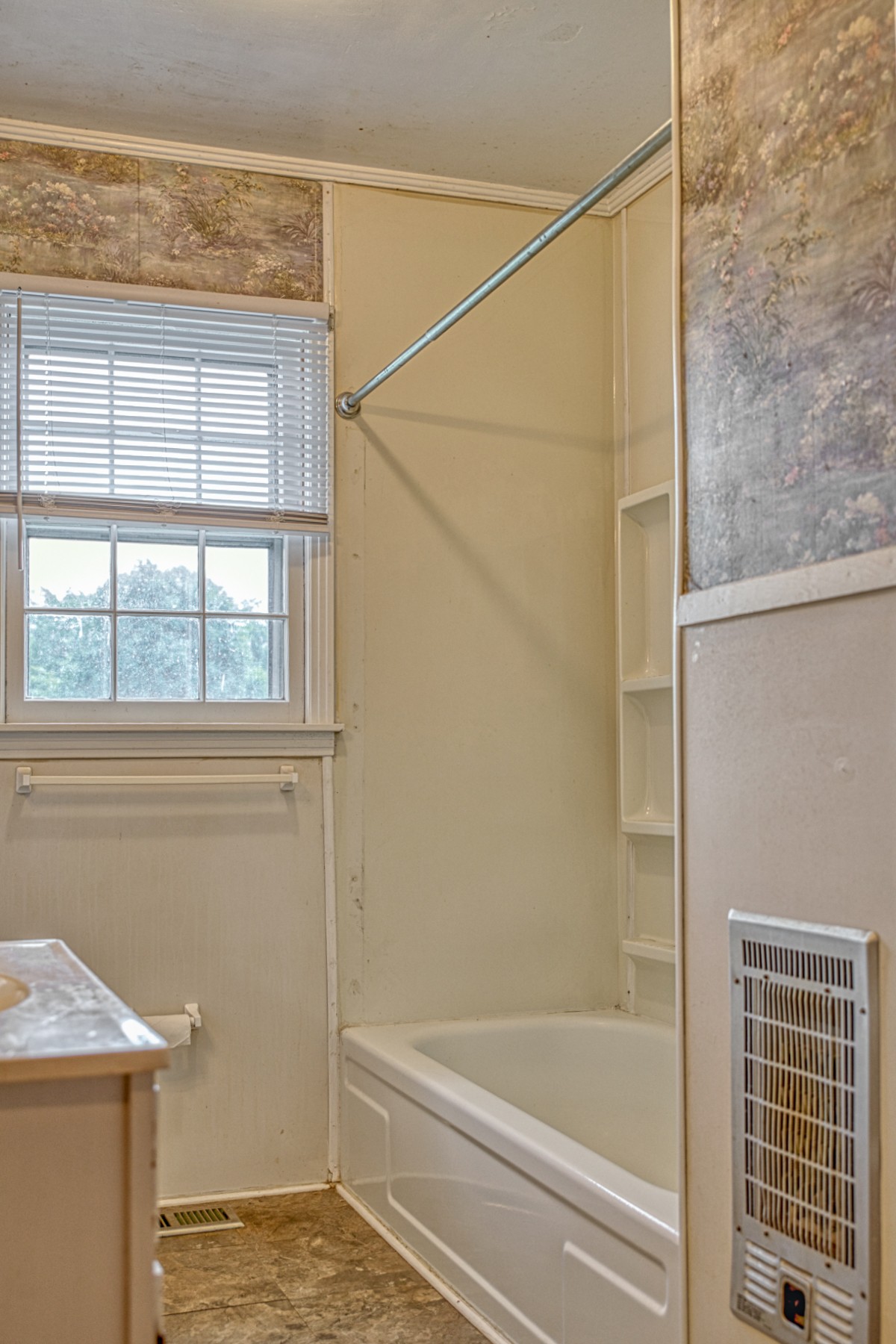 2110 Jr Camp Road Monterey, TN 38574 - Photo 33 of 35 a bathroom with a bathtub and window