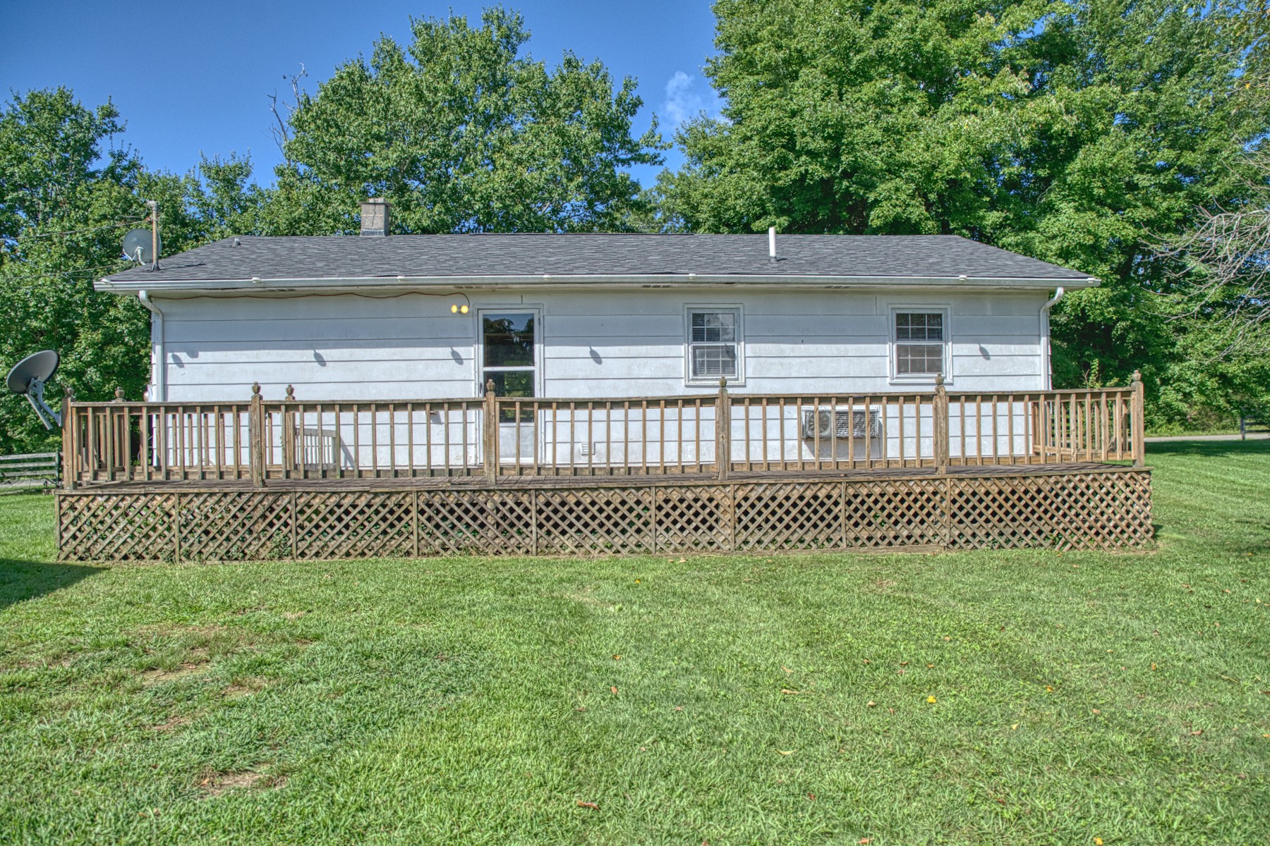 2110 Jr Camp Road Monterey, TN 38574 - Photo 35 of 35 a front view of a house having a garden