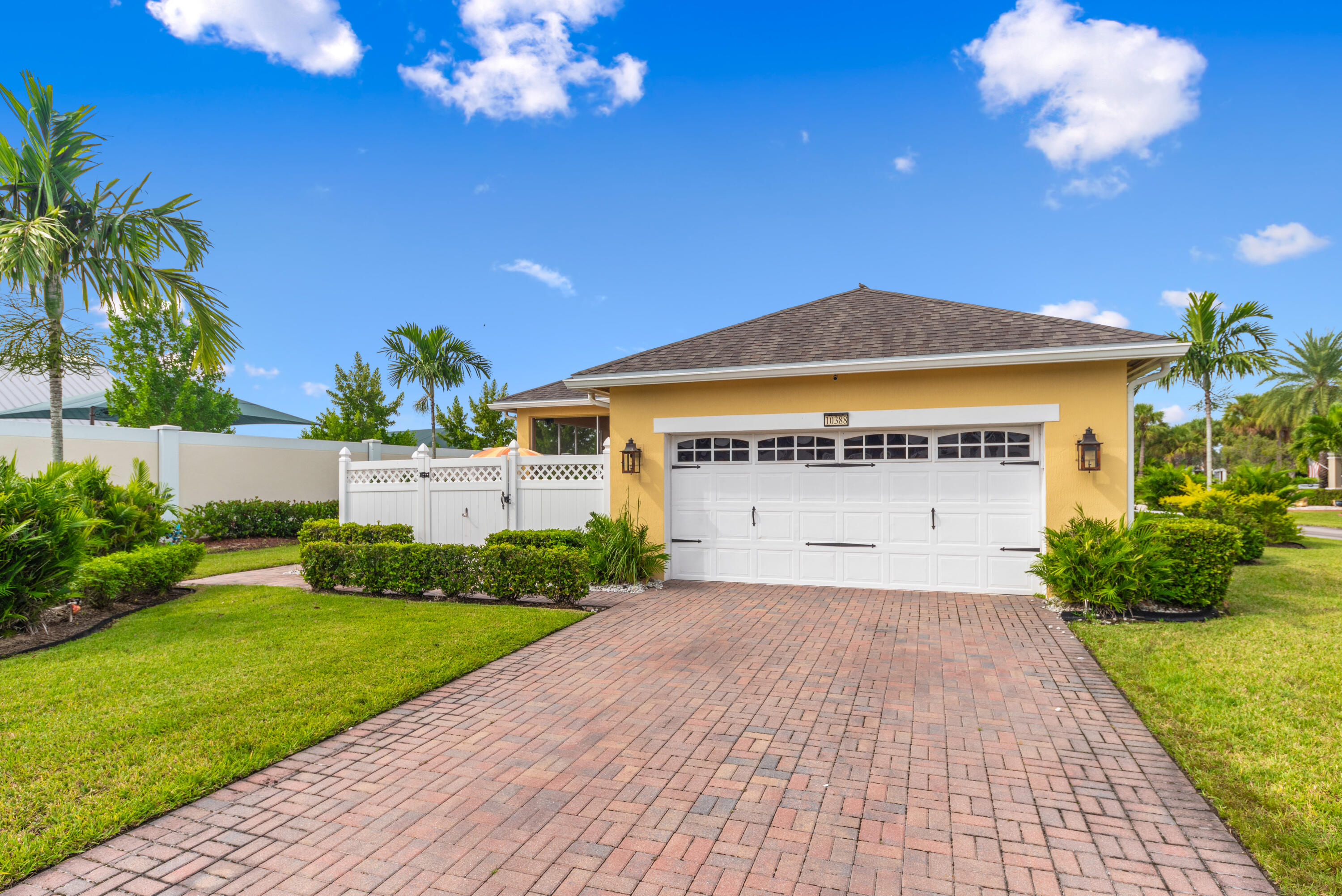 10388 Southwest Westlawn Blvd  