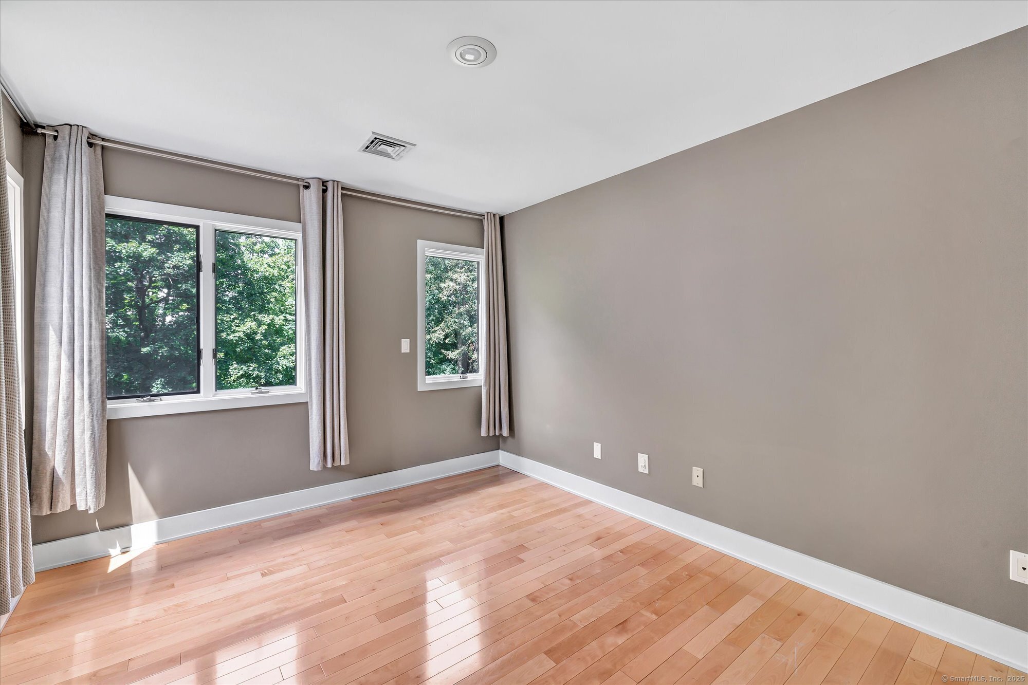 19 A Darbrook Road Westport, CT 06880 - Photo 29 of 40 a view of an empty room with a window