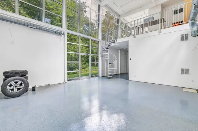 a view of a storage & utility room