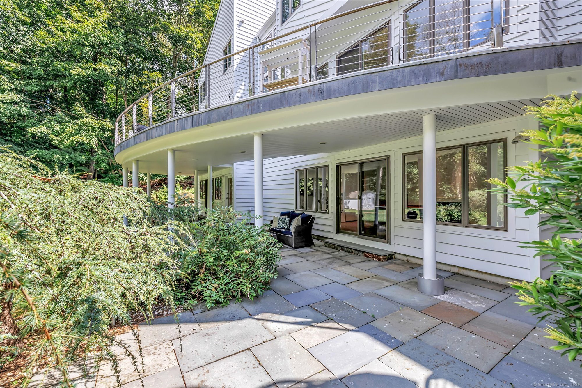 19 A Darbrook Road Westport, CT 06880 - Photo 38 of 40 view of a building with garden