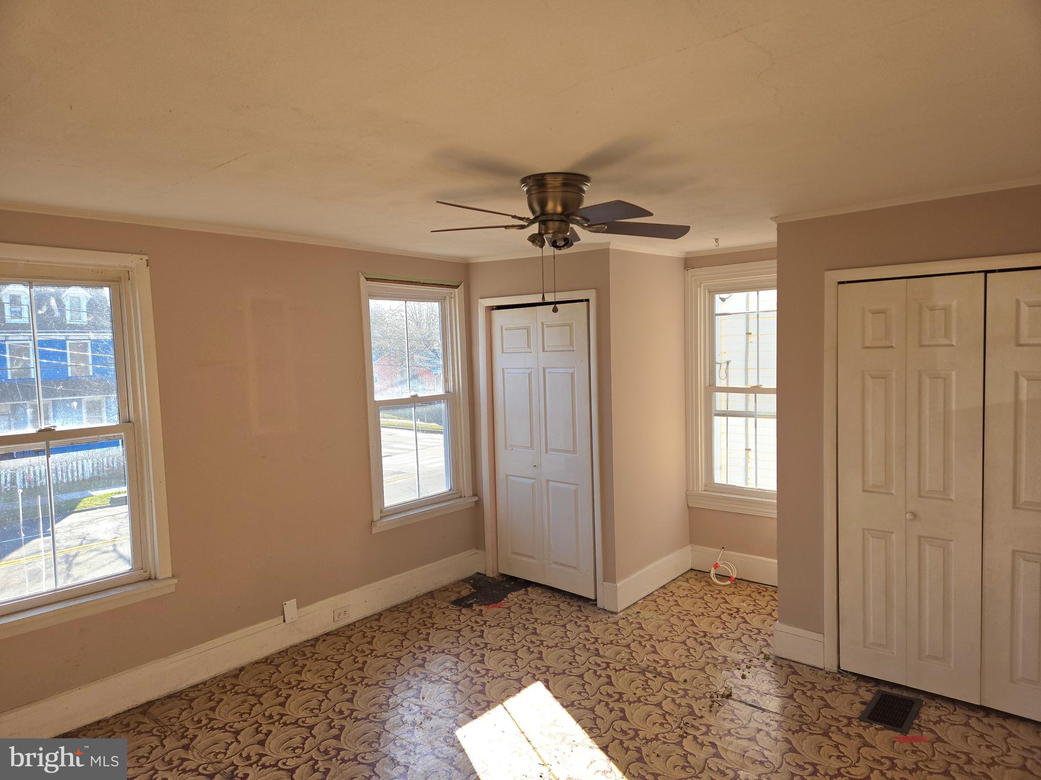 531 Broad Street Beverly, NJ 08010 - Photo 9 of 19