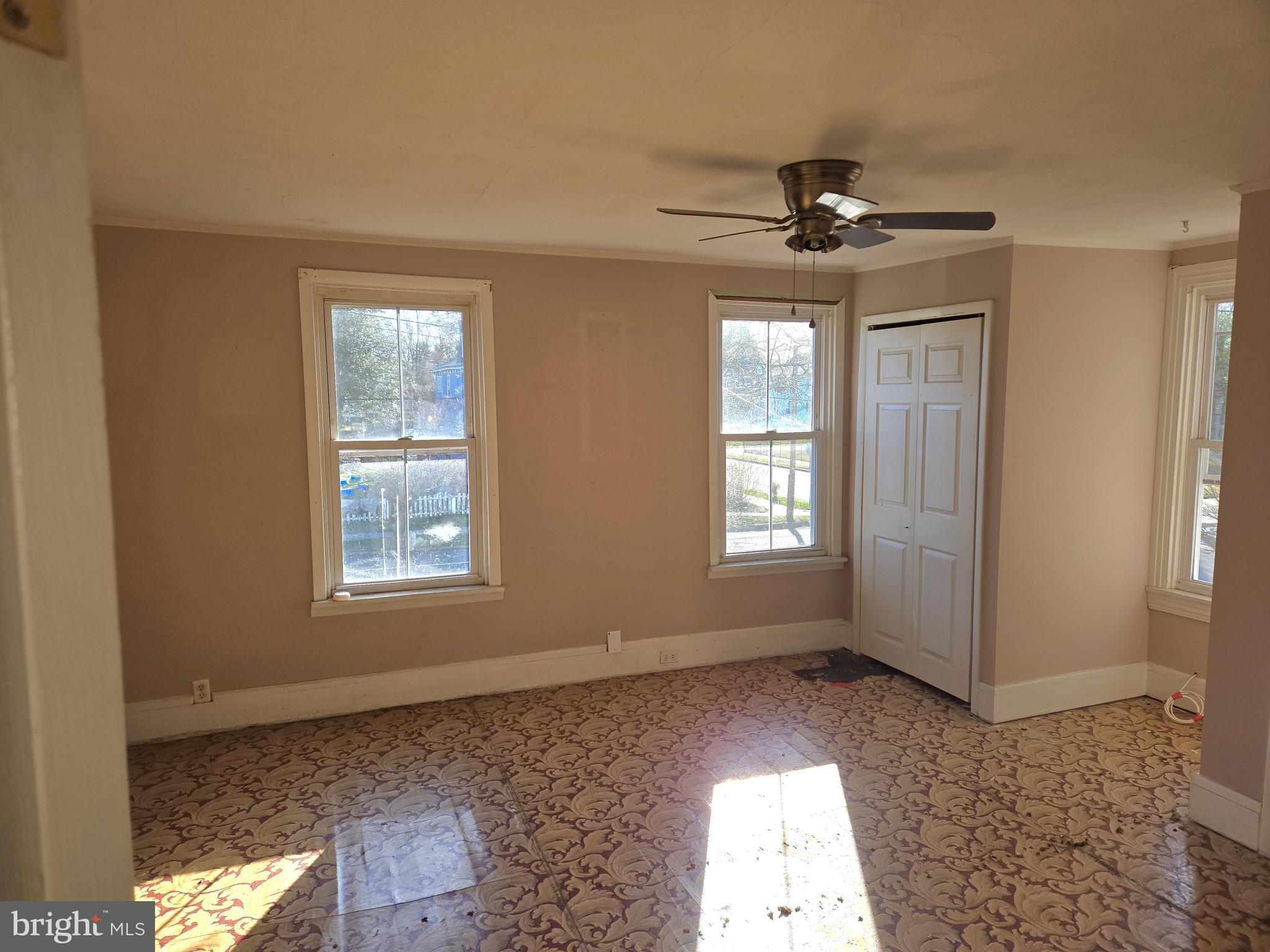 531 Broad Street Beverly, NJ 08010 - Photo 10 of 19