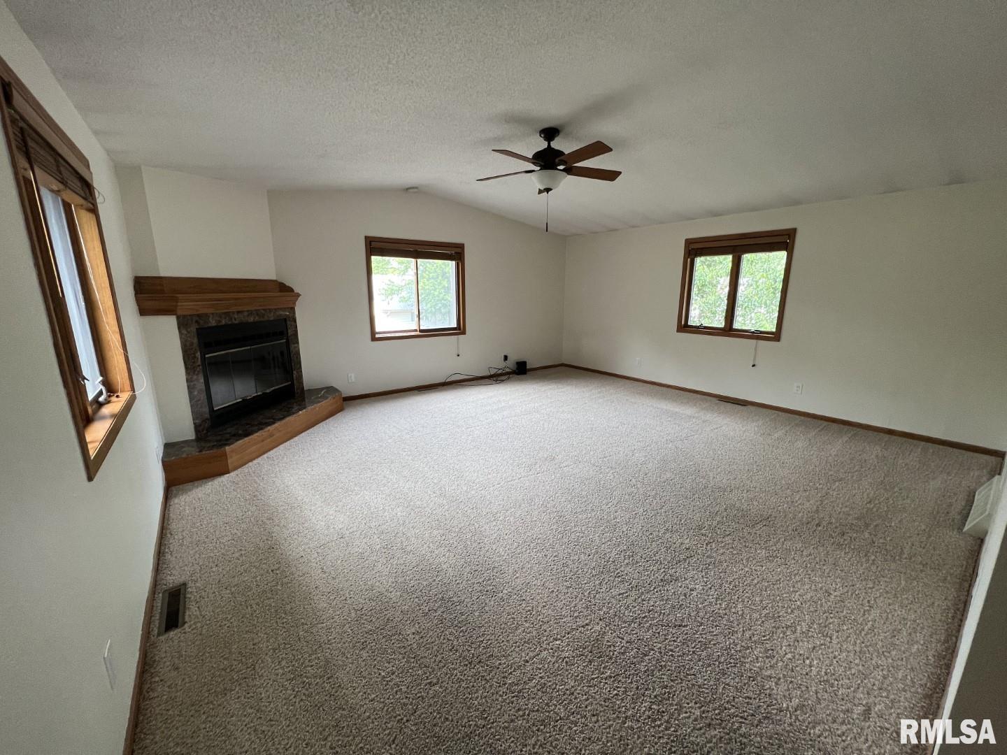 709 Locust Street Tipton, IA 52772 - Photo 13 of 37 Gallery Image 13