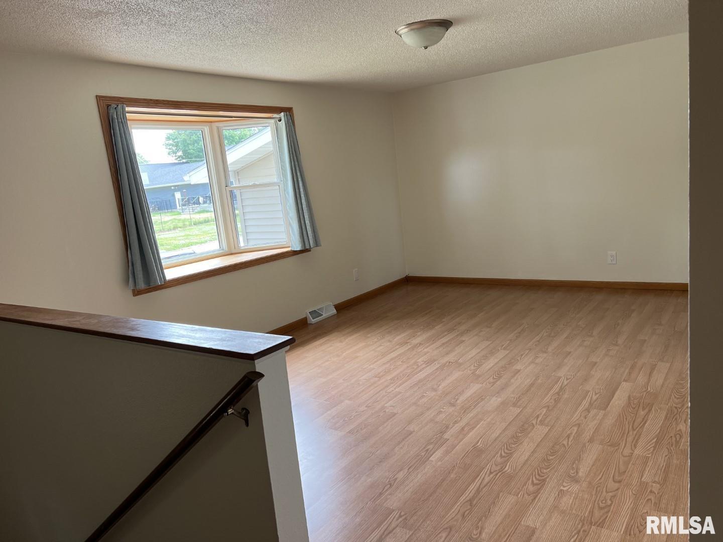 709 Locust Street Tipton, IA 52772 - Photo 16 of 37 Gallery Image 16