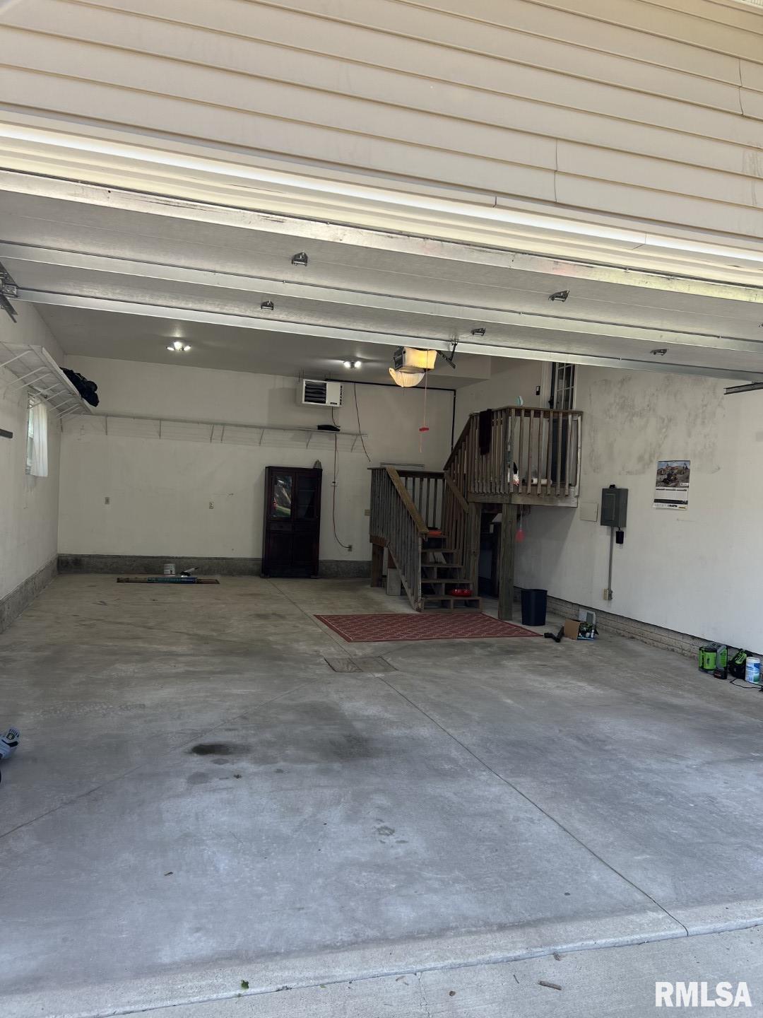 709 Locust Street Tipton, IA 52772 - Photo 8 of 37 Gallery Image 8