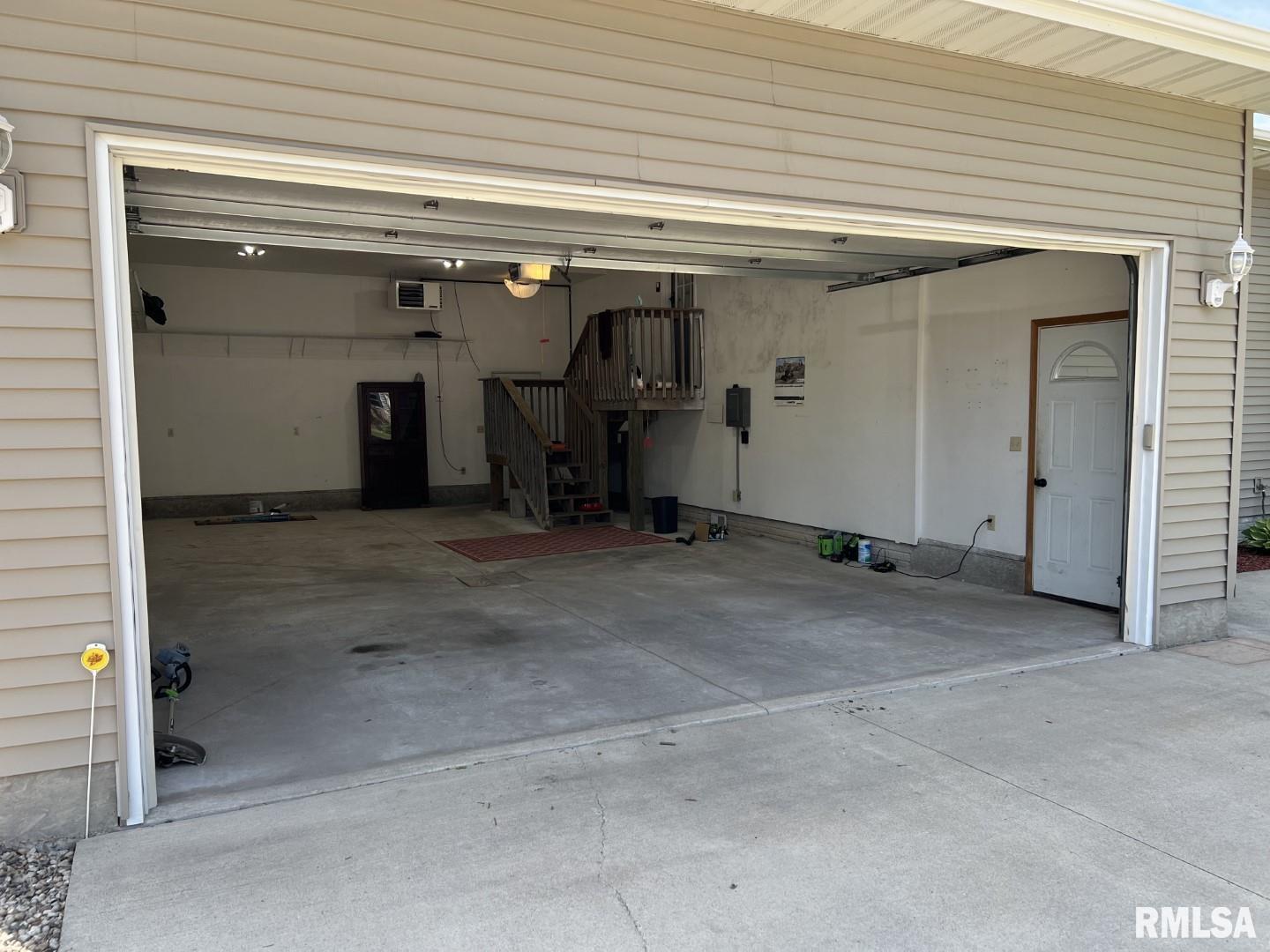 709 Locust Street Tipton, IA 52772 - Photo 9 of 37 Gallery Image 9