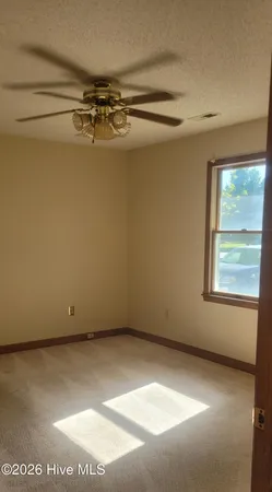 $1,995 | 221 Joanna Drive, Elizabeth City, NC 27909