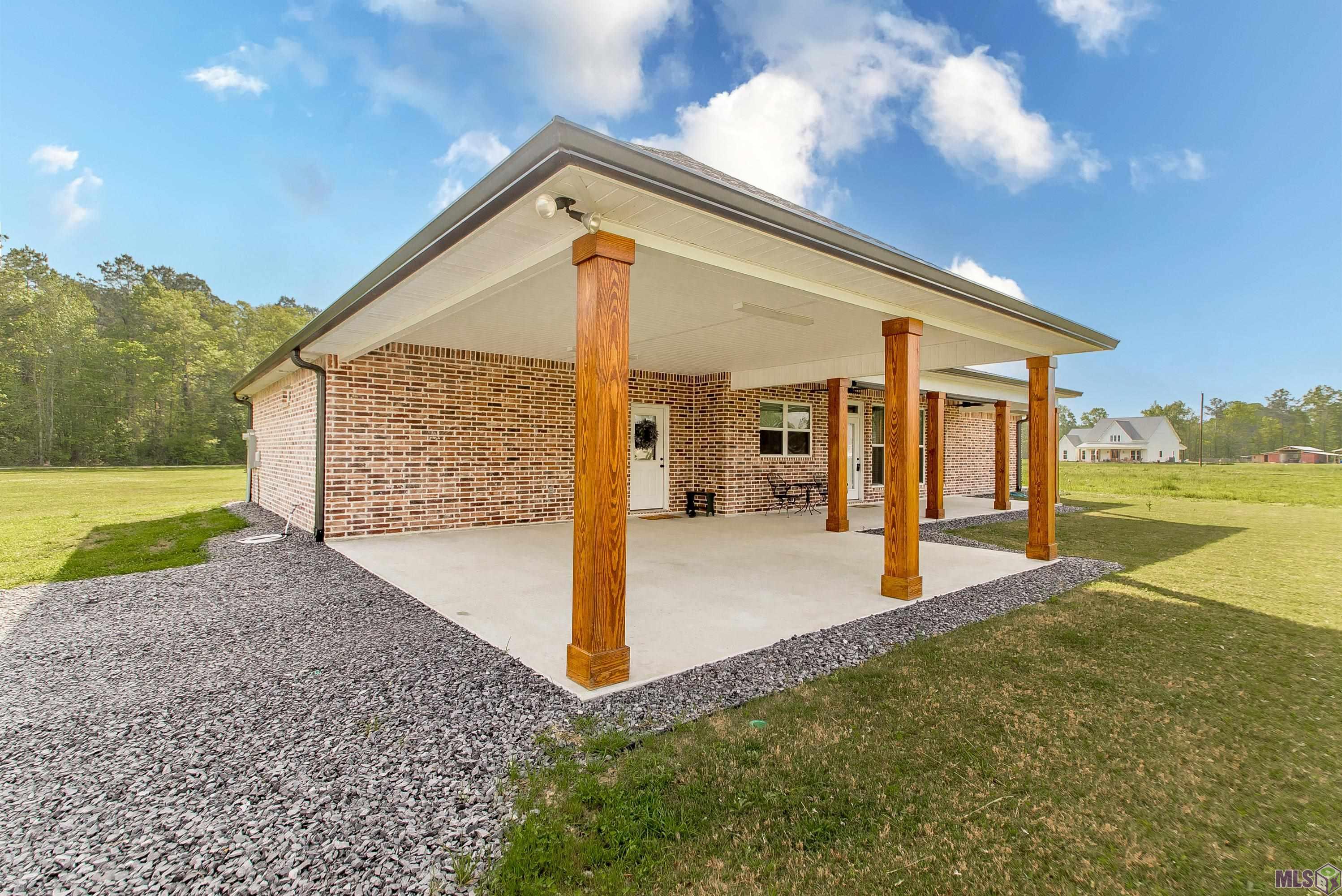 20204 Palmer Road Livingston, LA 70754 - Photo 3 of 35