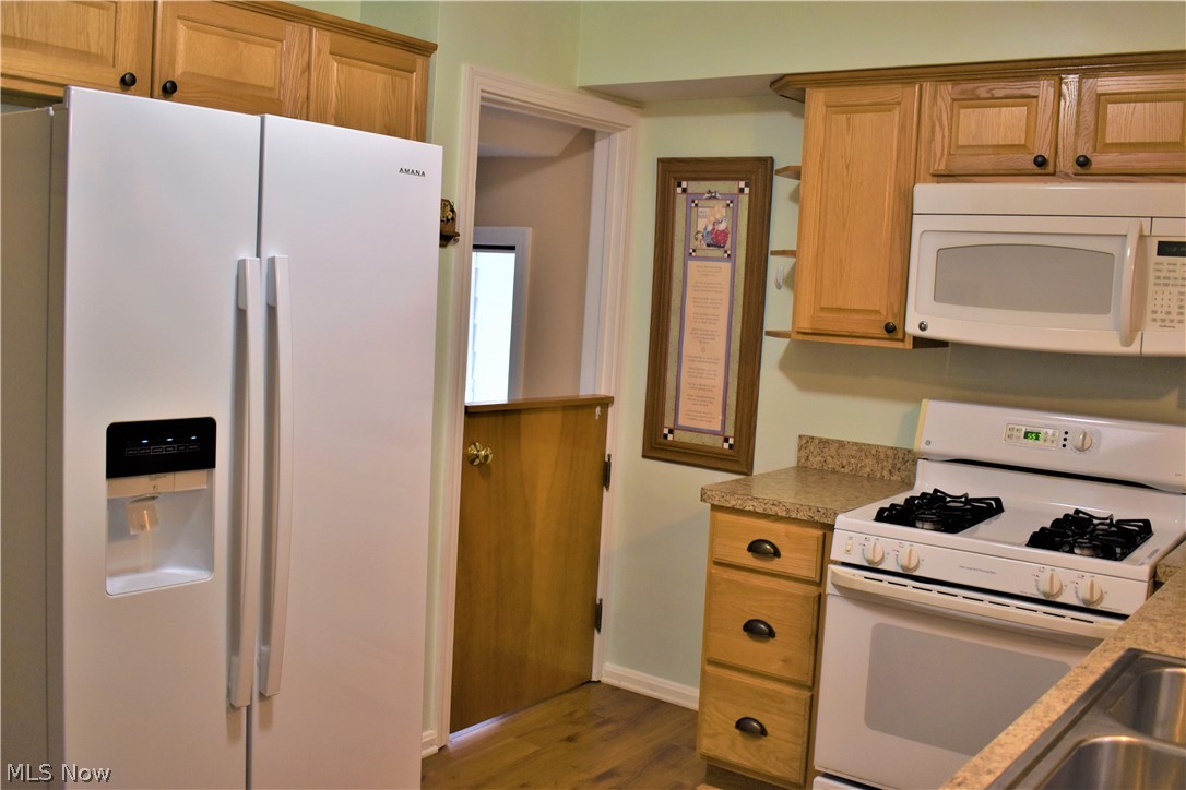 1245 Dayton Street Akron, OH 44310 - Photo 4 of 17 Another view of kitchen leading to side door.