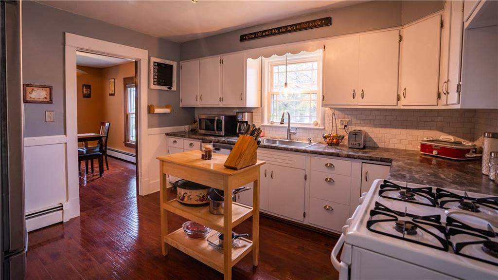 654 North Liberty Road Grove City, PA 16127 - Photo 10 of 22 Gallery Image 10