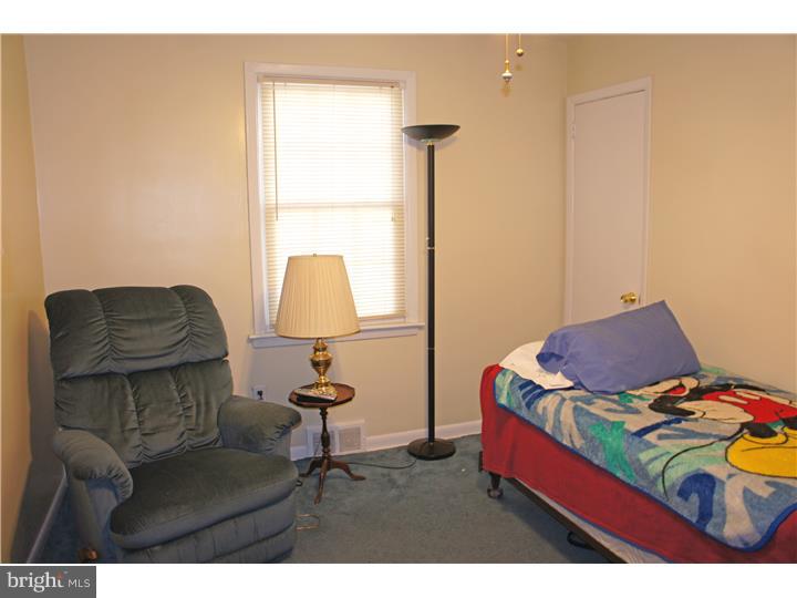 208 Cedar Road Wallingford, PA 19086 - Photo 14 of 25 Office / Study