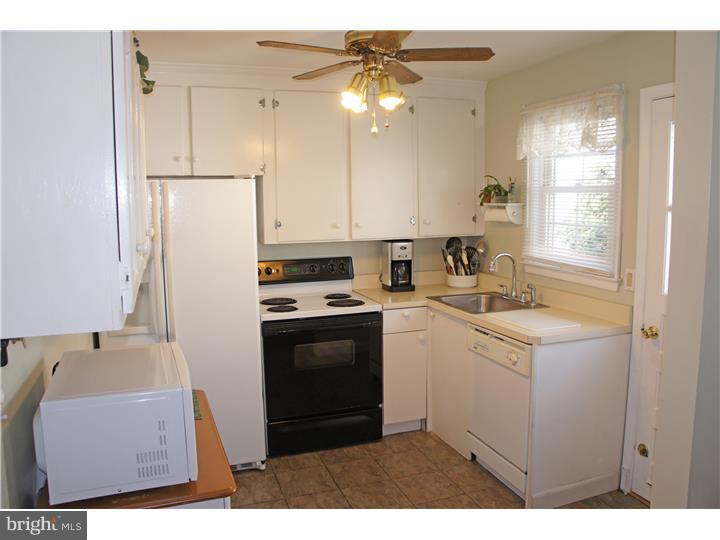 208 Cedar Road Wallingford, PA 19086 - Photo 8 of 25 Kitchen