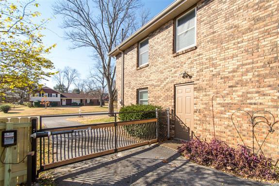 1249 Shawnee Road Madison, TN 37115 - Photo 8 of 29 Gallery Image 8