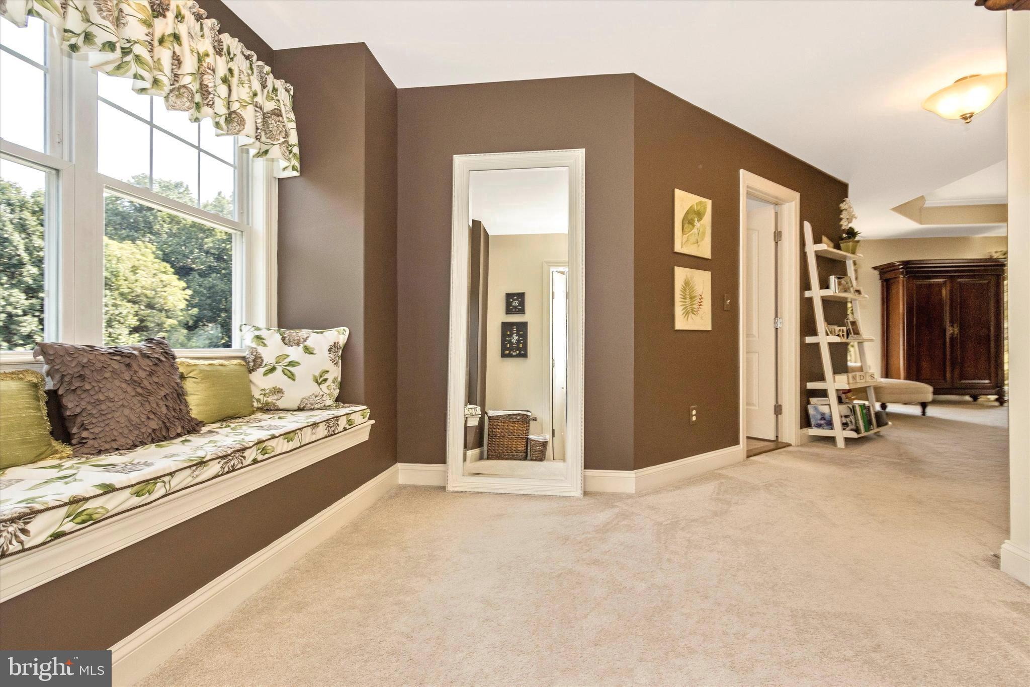12134 Fulton Ridge Drive Fulton, MD 20759 - Photo 27 of 48 Second sitting area with window seat, private view