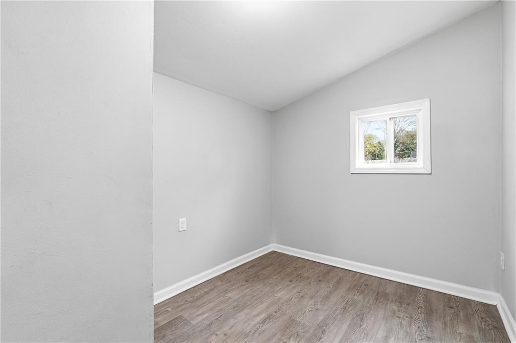 7 Willingham Street Rome, GA 30161 - Photo 22 of 25 an empty room with a window