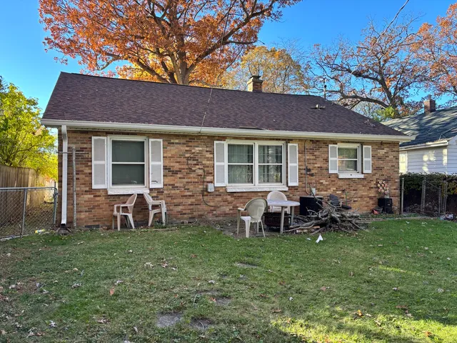 $200,000 | 317 North Jackson Street, Waukegan, IL 60085