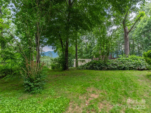 $580,000 | 15 Maplewood Drive, Swannanoa, NC 28778