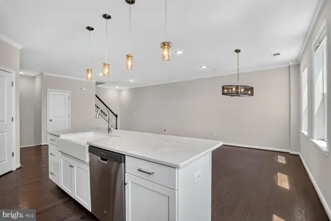 $570,000 | 24498 Amherst Forest Terrace, Aldie, VA 20105