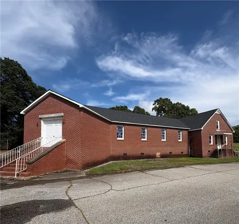 $255,000 | 415 Church Street, Pendleton, SC 29670