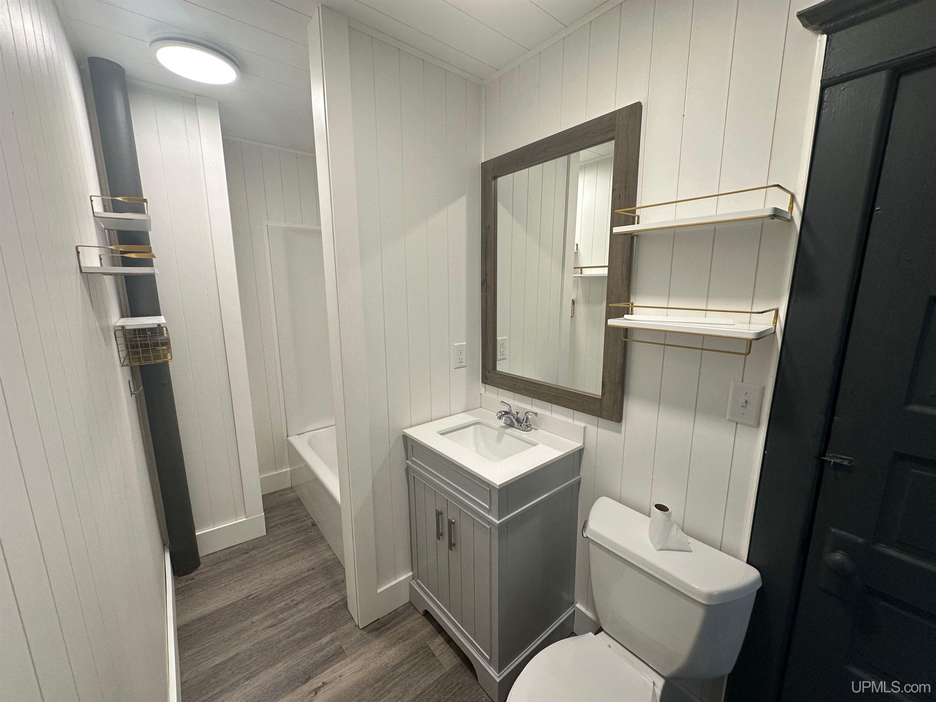 910 South 13th Street Escanaba, MI 49829 - Photo 12 of 13