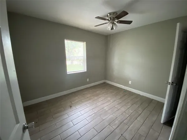 $1,250 | 612 North Avenue B, Freeport, TX 77541