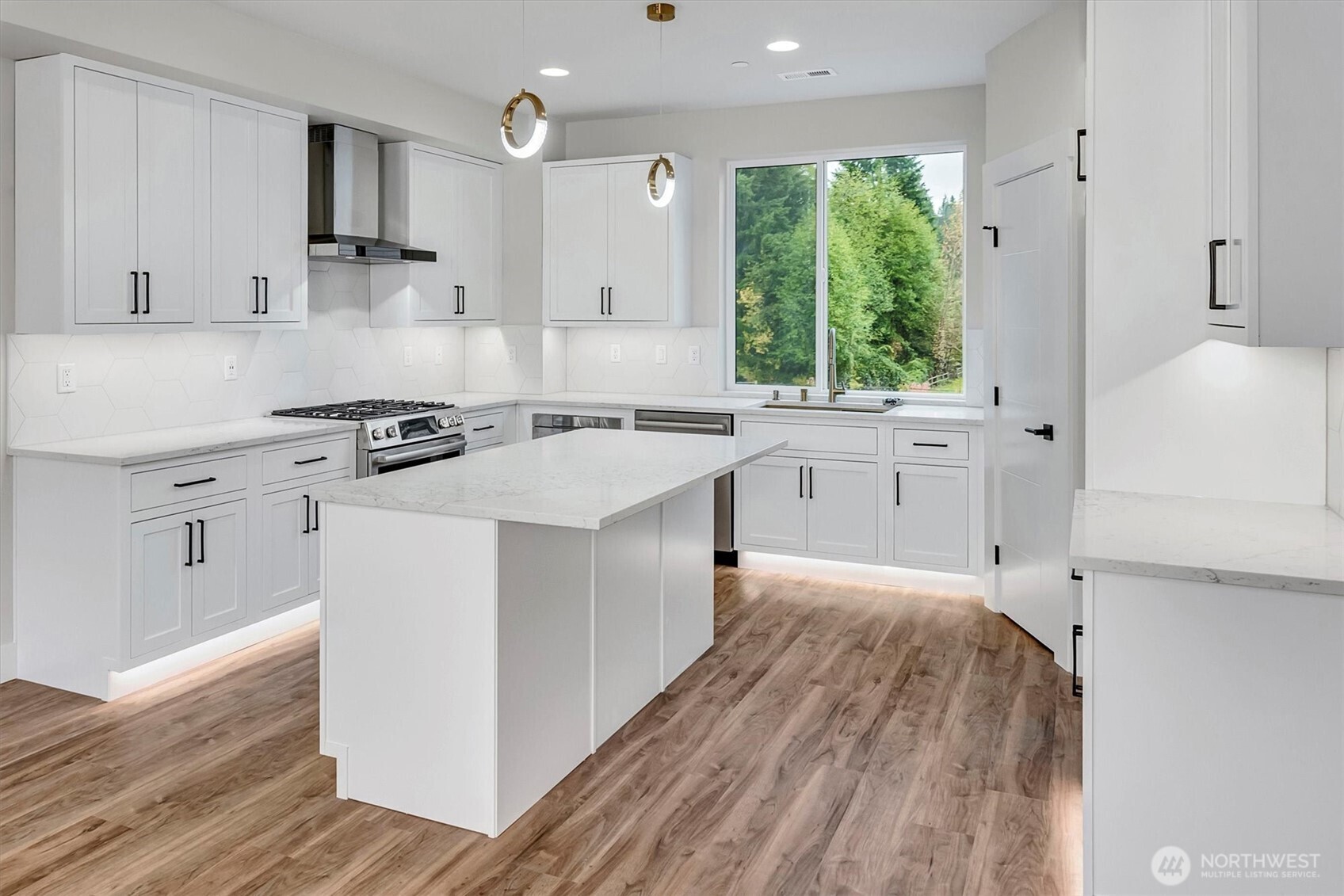 1515 243rd Place Southwest, Unit B Bothell, WA 98021 - Photo 18 of 39