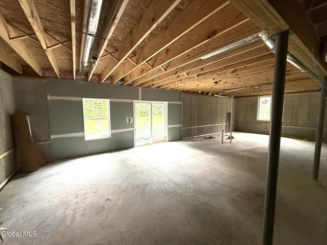 $637,900 | 5 Bexley Lane, Mechanicville, NY 12118