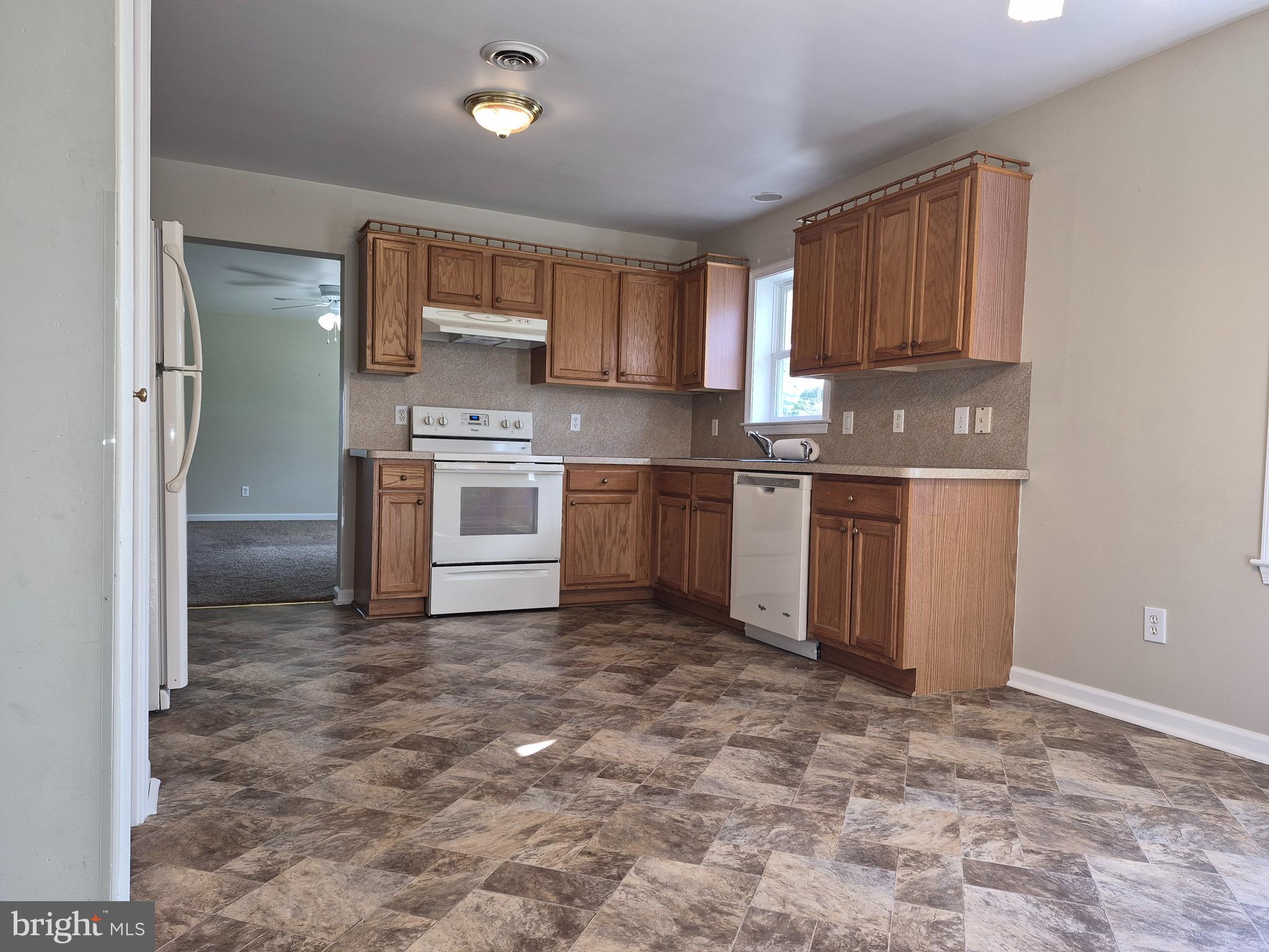 283 Colorado Street Marion, PA 17235 - Photo 14 of 26 kitchen/dining area