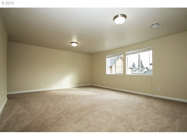 1099 Anderson Lane Springfield, OR 97477 - Photo 17 of 32
